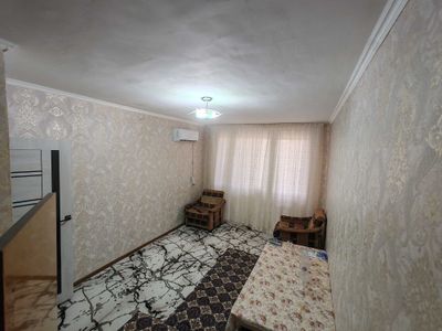 Продаётся 2х комнатная квартира в центе.