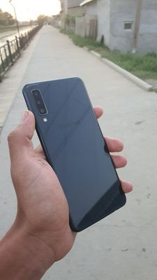 Samsung galaxy a7 (2018)