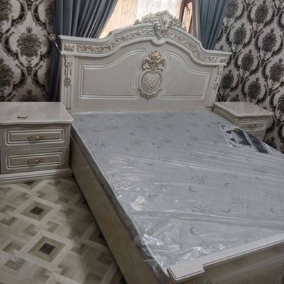 Спальний гарнитур
