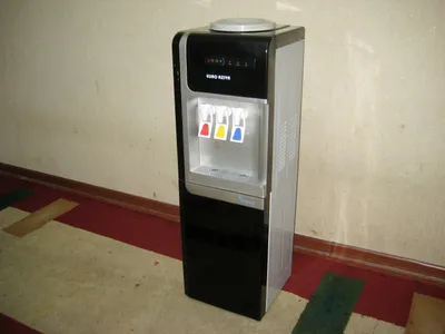 Кулер компрессорный + с холодилником идеалном рабочим состоянии!