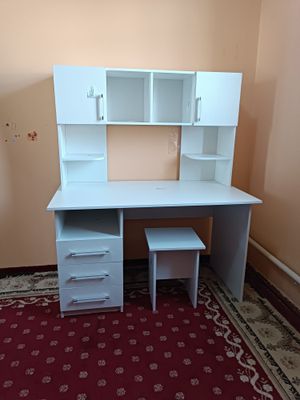 Стол сатылады. Заказғада ислеп беремен