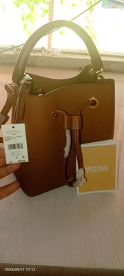 Brend: Michael Kors yangi sotiladi
