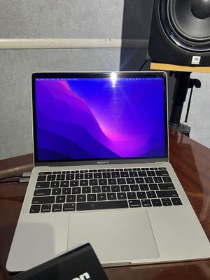 Macbook pro 2017 13 inch