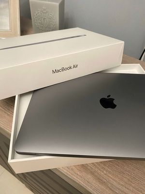 Macbook Air xolati alo darajada 92 % yomkist
