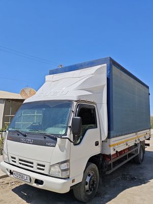 Isuzu sotiladi xolati ideal yurib turgan Yili 2009 yurgani 400 000