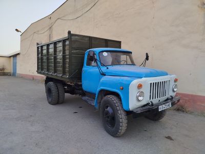 Газ 53 сотилади. 1982 йил.