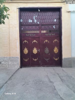 Самарканд! Эшик сотилади,