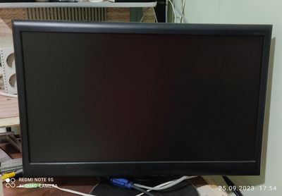 Monitor 19 lik sotiladi AOC