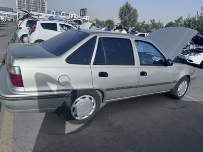 Neksiya 1 sotiladi axvoli zor yuriwi matori zor