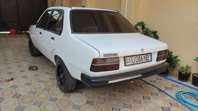 Prodaetsya Renault 18 v idealnom sostoyanii