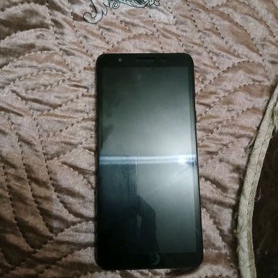 Galaxy A01 xotira 16 Gb narxi 300000