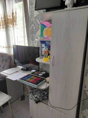 Продам письменный стол в идеальном состоянии