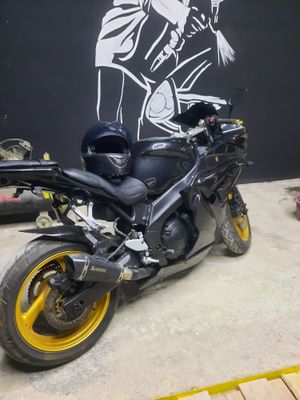 Yamaha thundercat r1 korpusda