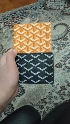 Кошелек goyard .