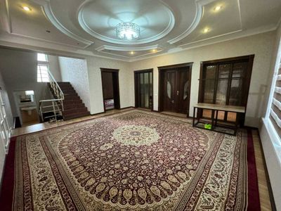 Продам дом на участке 6 соток. Юнусабад