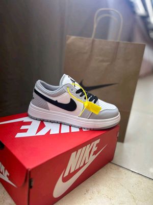 Nike RAZMER:36.37.38.39.40