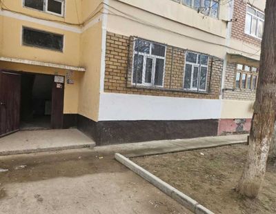 Продам 2 комнатную квартиру в Чирчике