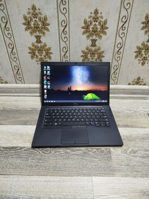 Dell. Intel core i7-8650U 8/256gb IT ofis ishlari va o'qish uchun ajoy