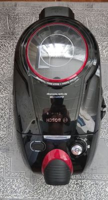 Продаю пылесос Bosch серия 8