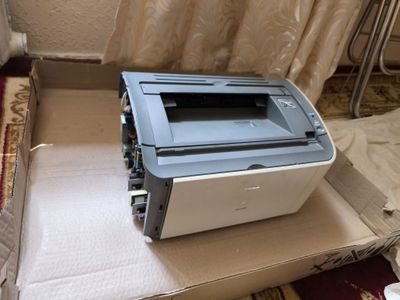 Продается Canon 2900