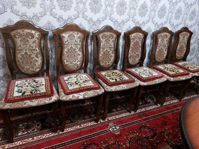 12tali stol stul holati yaxshi