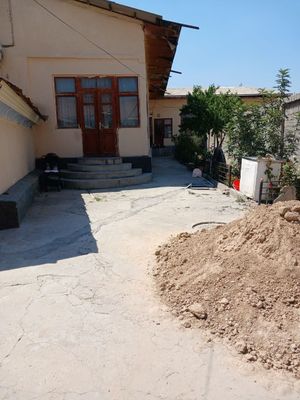Uchaska sotiladi 5,5 sotix
