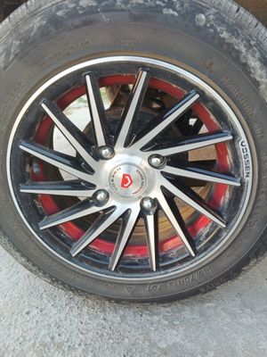 Vossen Diska sotiladi 1 oy bogan olinganiga