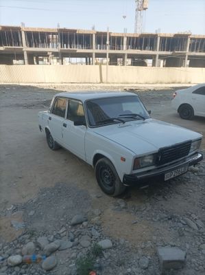 Vaz 2107 sotiladi injiktor mator