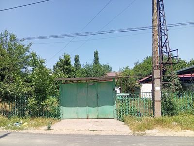 Продаётся дом с земельным участком