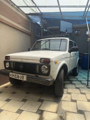 Легкавой автомобиль Лада Нива