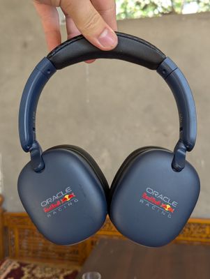 Наушники red bull