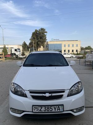 Jentra 3pazitsya