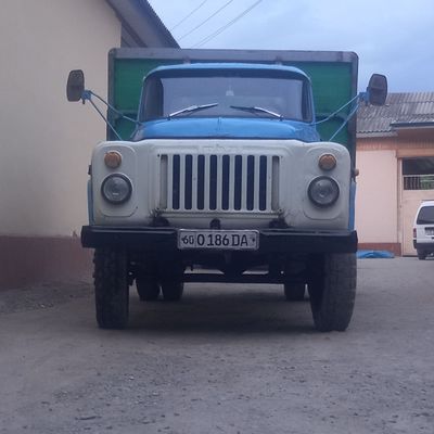 Gaz 53 sotiladi holati yahshi