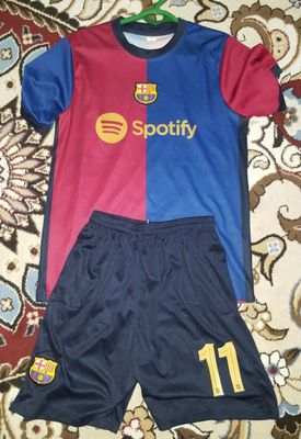 Futbol sport kiyimi, Barselona klubi formasi,