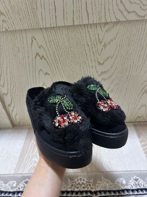 Тапочки для женщин