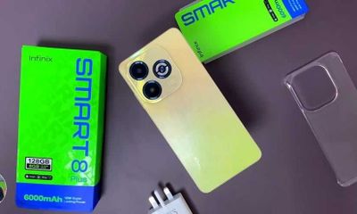 Infinix smart 8 128 Новый идеально.