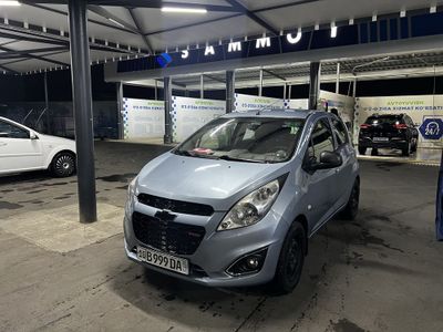 Spark 2015 mexanika 331000 km Holati zo’r ishi yoq