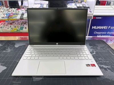 HP Pavilion 15