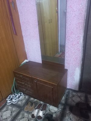 Ko'na (eski) mebel