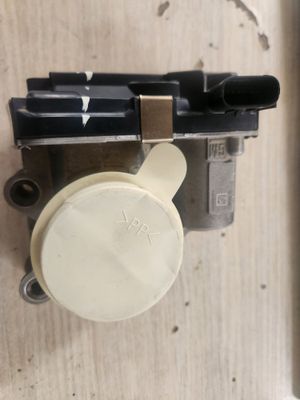Cobalt r4 orginal zaslonka