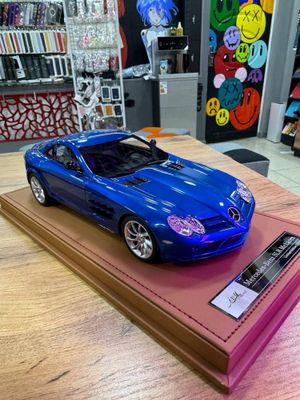 Коллекционная моделька 1:18 Slr Mclaren mercedes benz