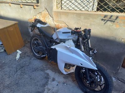 Yamaha r3 replica electro