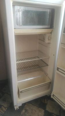 Продам б/у холодильник. В рабочем состоянии.