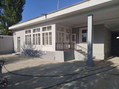 9,3 sotix Xovli bo'lib sotiladi