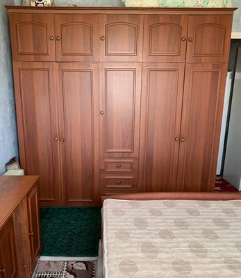 Спальный гарнитур