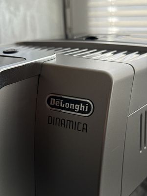 Кофемашина Delonghi , с коробкой и документами