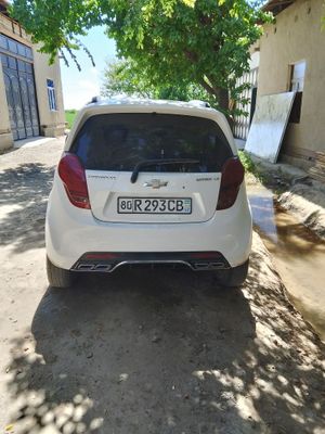 Spark sotiladi metan bor