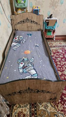Детский кровать