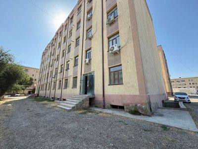 TAYYOR NOTURAR 240 m2 joy sotiladi