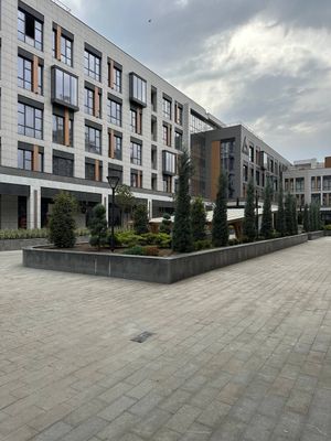 Аренда помещения 1.000мкв арка мебель ул. Махтумкули